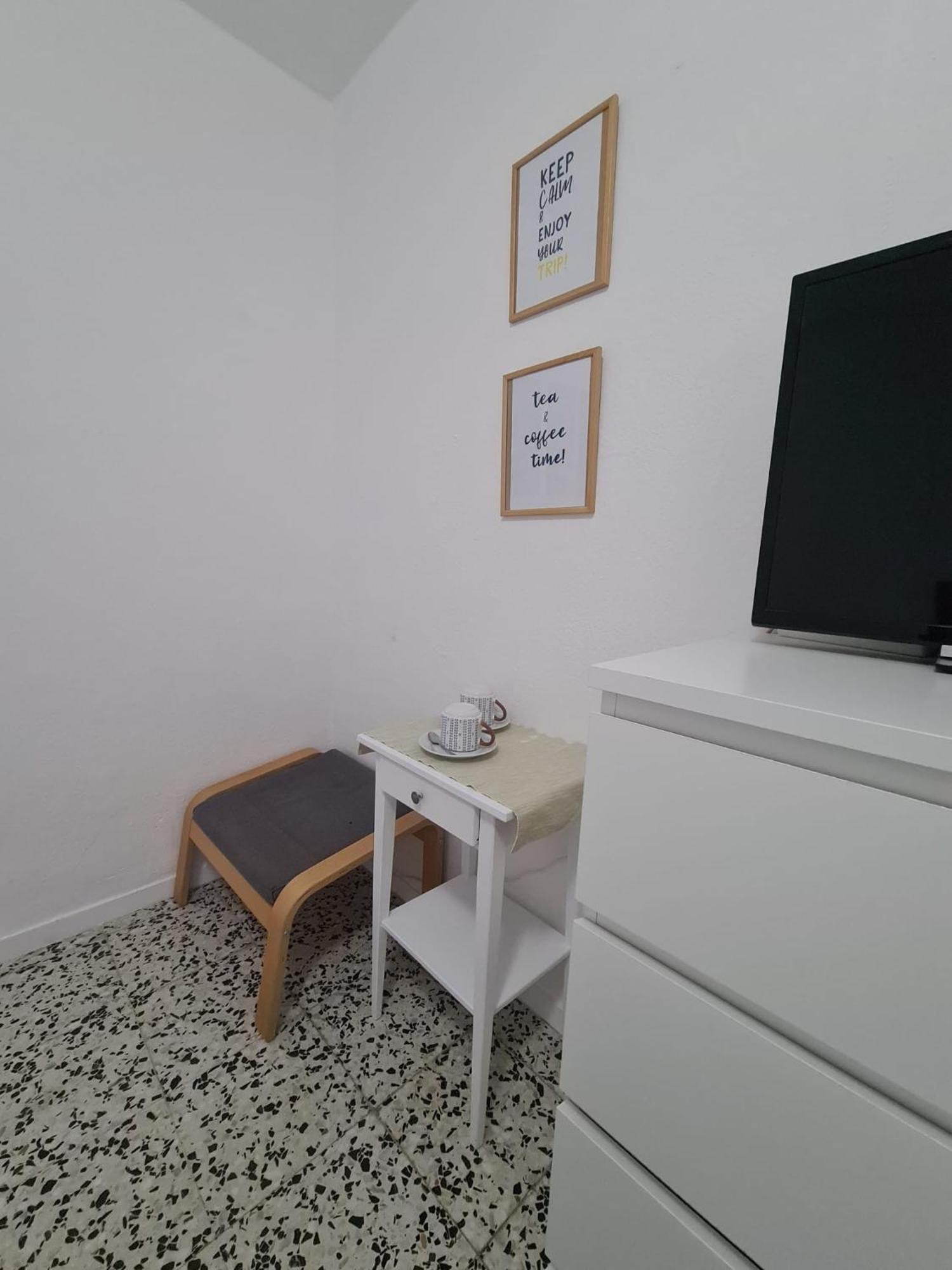 Eeb Private Room Habitacion Privada En Piso Compartido Сан-Кристобаль-де-Ла-Лагуна Экстерьер фото