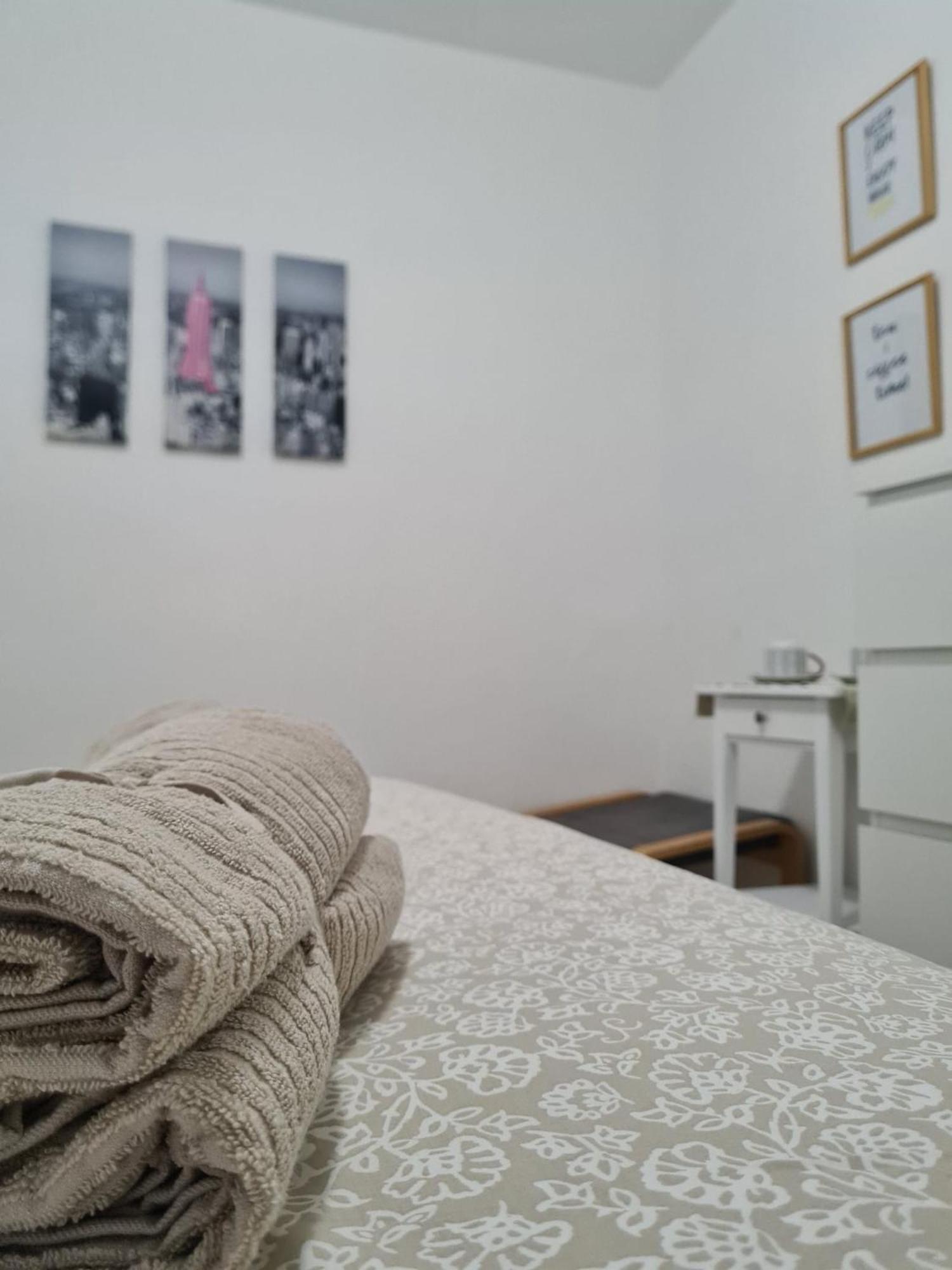 Eeb Private Room Habitacion Privada En Piso Compartido Сан-Кристобаль-де-Ла-Лагуна Экстерьер фото